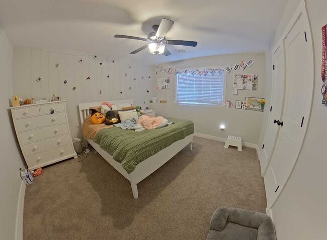 Building Photo - 3D TOUR + BEAUTIFUL HOME + 3 Car Garage + Fenced In Yard! Available July 3rd!