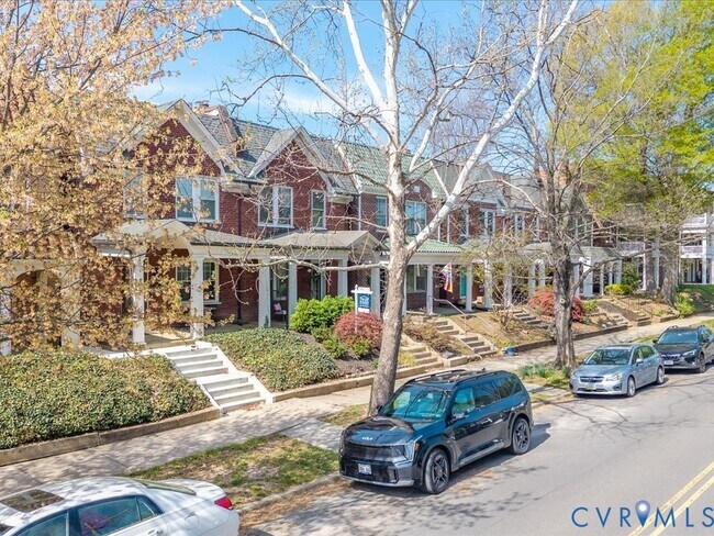 Building Photo - 3319 W Grace St