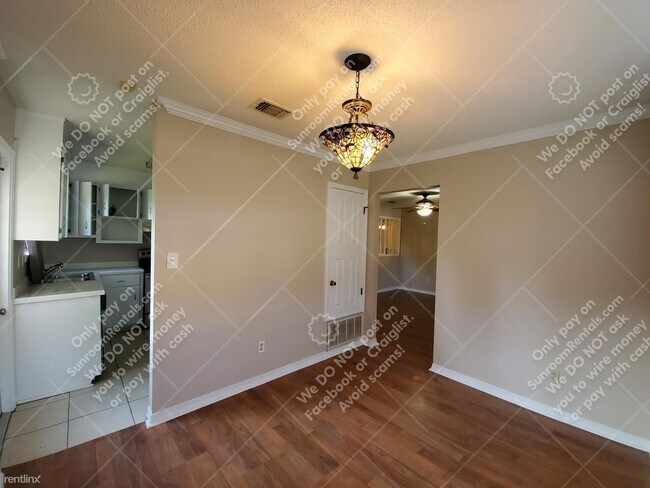 Building Photo - 3 br, 2 bath House - 4700 Tradewinds Dr