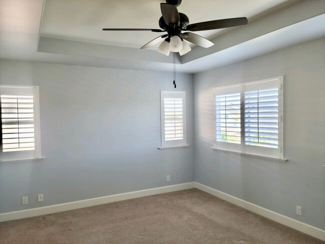 Building Photo - Kuapapa At Hoakalei Remodeled & upgraded 4 bed 3 bath with 2 car garage and Central AC