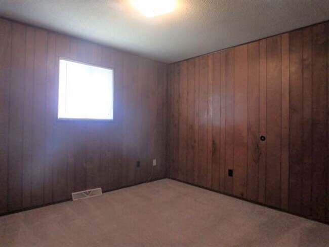 Building Photo - 3417 Bonny Linn Dr