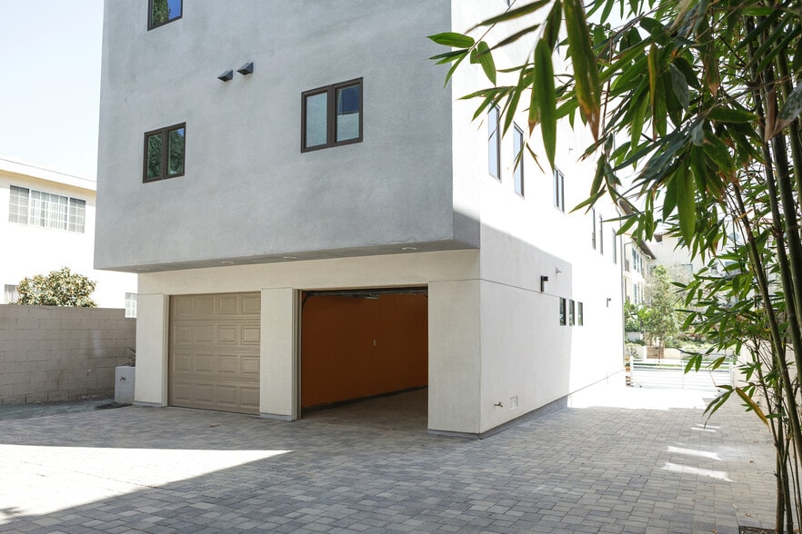 Garage Door Entrances for Units A & B - 741 Wilcox Ave