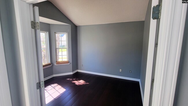 Building Photo - 514 Oak Cove Dr