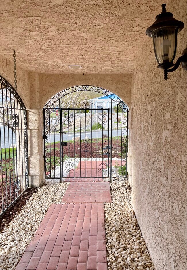 Entry - Security Gate - 12800 Avenida Alta Loma