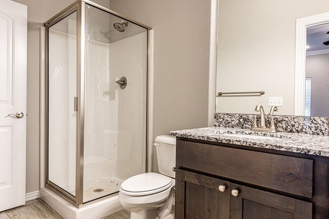 Building Photo - 505 W Laurel Ave, Rogers, AR 72758