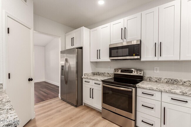 Building Photo - 24410 N 39th Ave