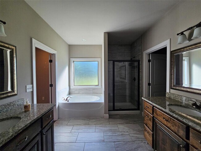 Building Photo - 1017 Ridge Point Dr