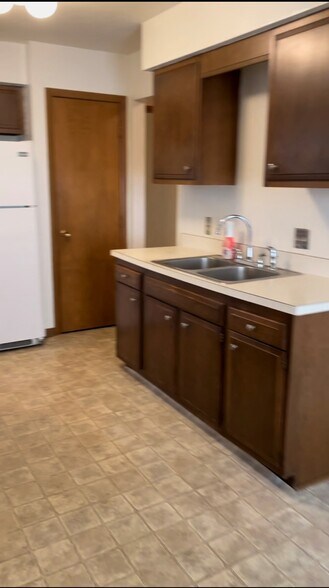 Building Photo - 2107 Judson Ct