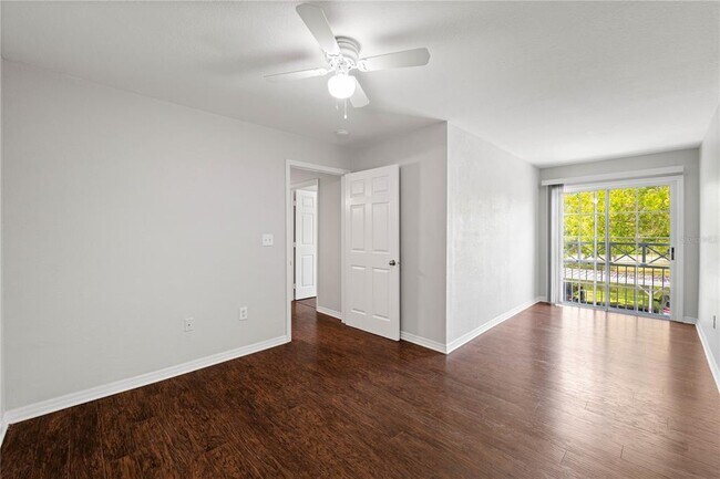 Building Photo - 9412 Lake Chase Island Way