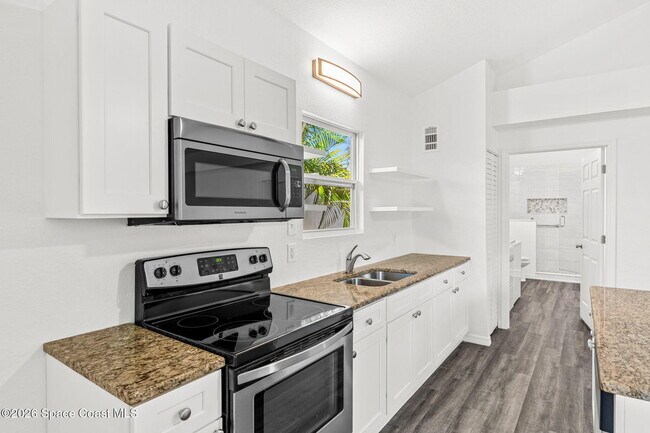 Building Photo - 1625 Hortana Dr