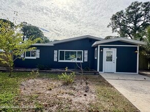 Building Photo - 313 Oleander Pl