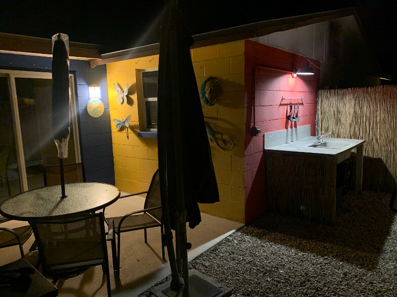 Building Photo - 9125 Sterling Ln