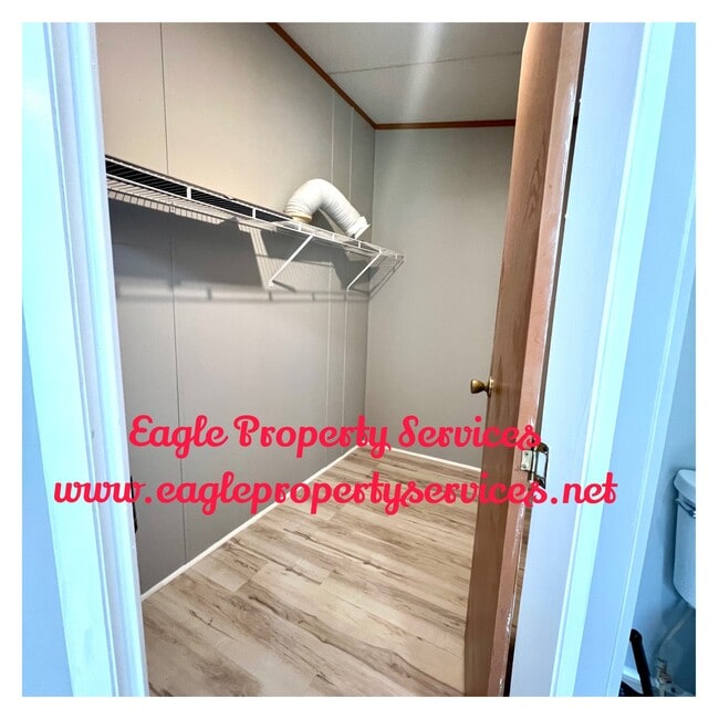 Building Photo - 308 Rolling Hills Rd