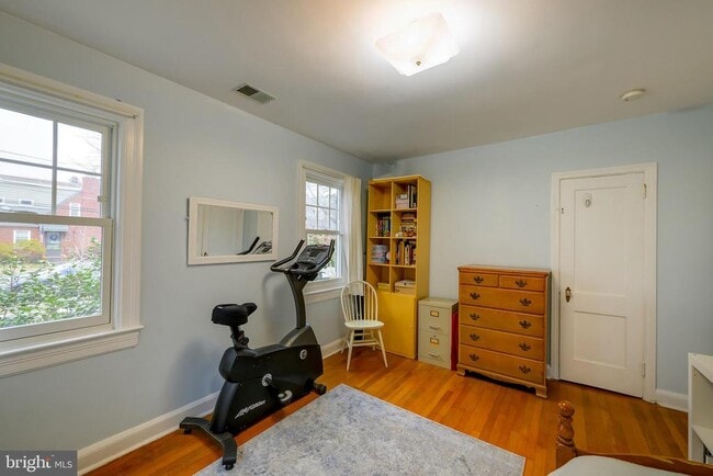 Building Photo - 4504 Highland Ave