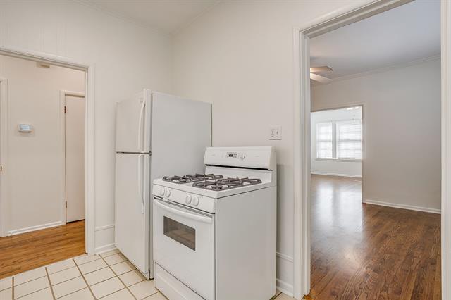 Building Photo - 1622 Mistletoe Blvd