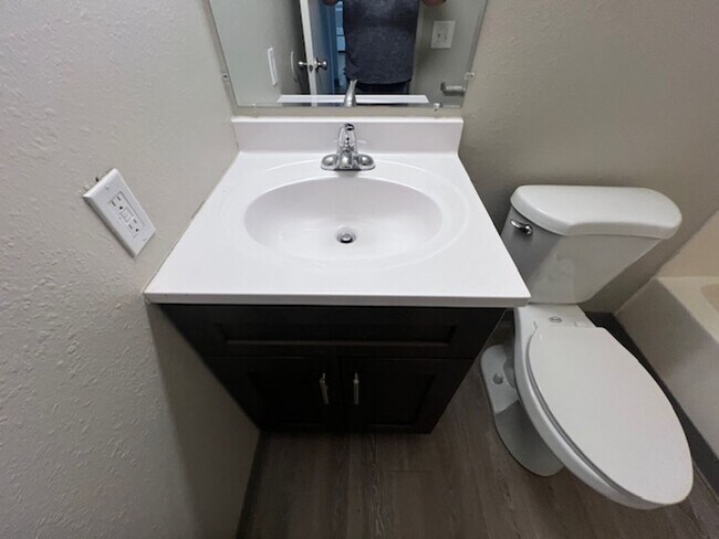 Building Photo - 50% off for your first 4 Months!!!