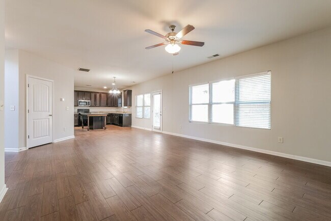 Building Photo - 261 Chandler Bluff Ct SE