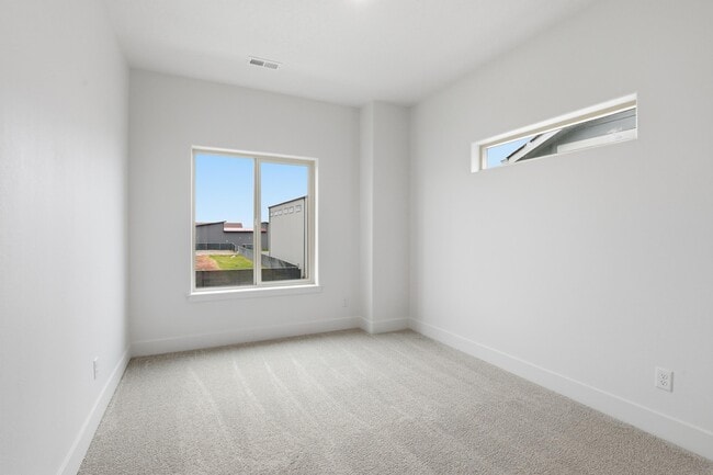 Building Photo - 751 Creative Way