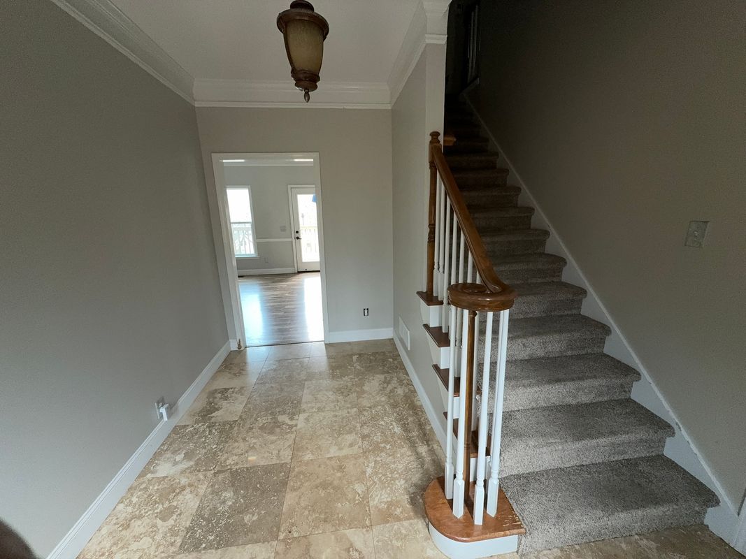 Building Photo - 2845 Stratfield Ct