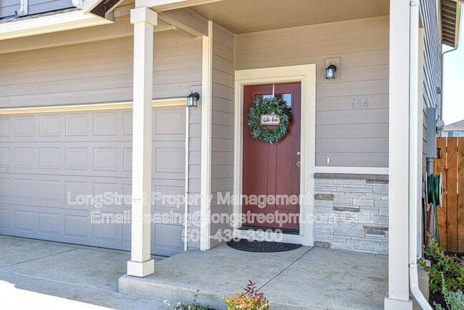 Building Photo - 614 S 16th St