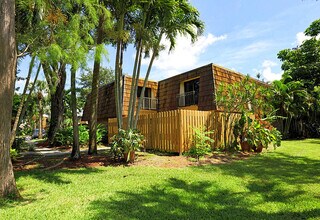 Building Photo - Parkwoods 12341-2