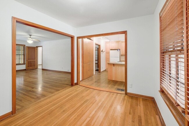 Building Photo - 1205 Palo Duro Rd