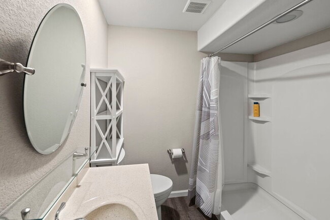 Building Photo - 626 Rolling Rock Point