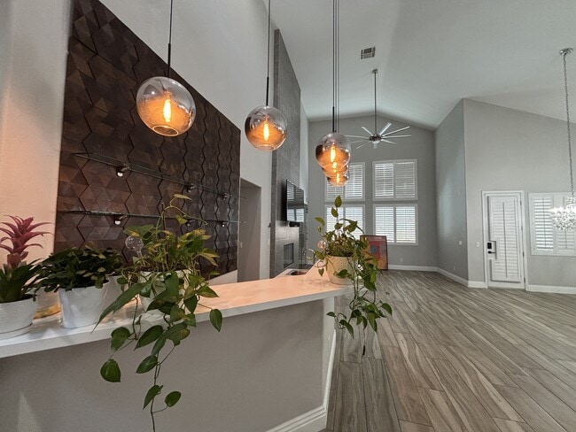 Building Photo - 11548 Valentino Ln