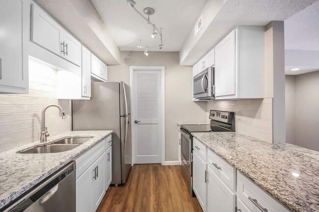 Building Photo - 324 Shirley Ridge Dr