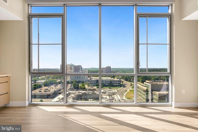 Building Photo - 930 Rose Ave