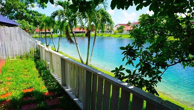 Building Photo - 1705 San Remo Cir