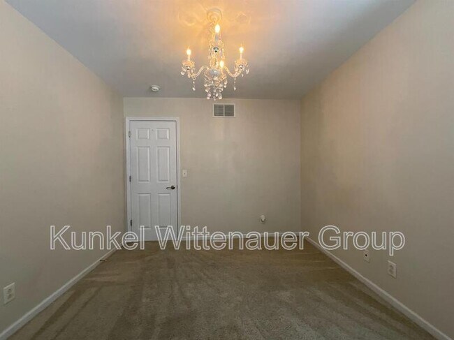 Building Photo - 2244 Haverford Dr
