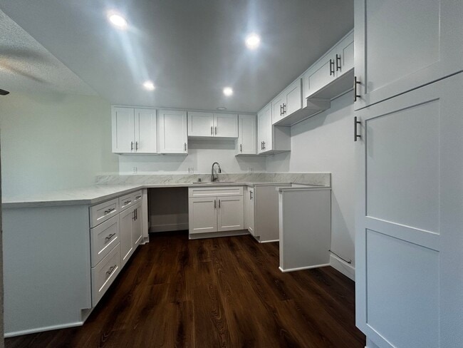 Building Photo - Heart & Home Property Management