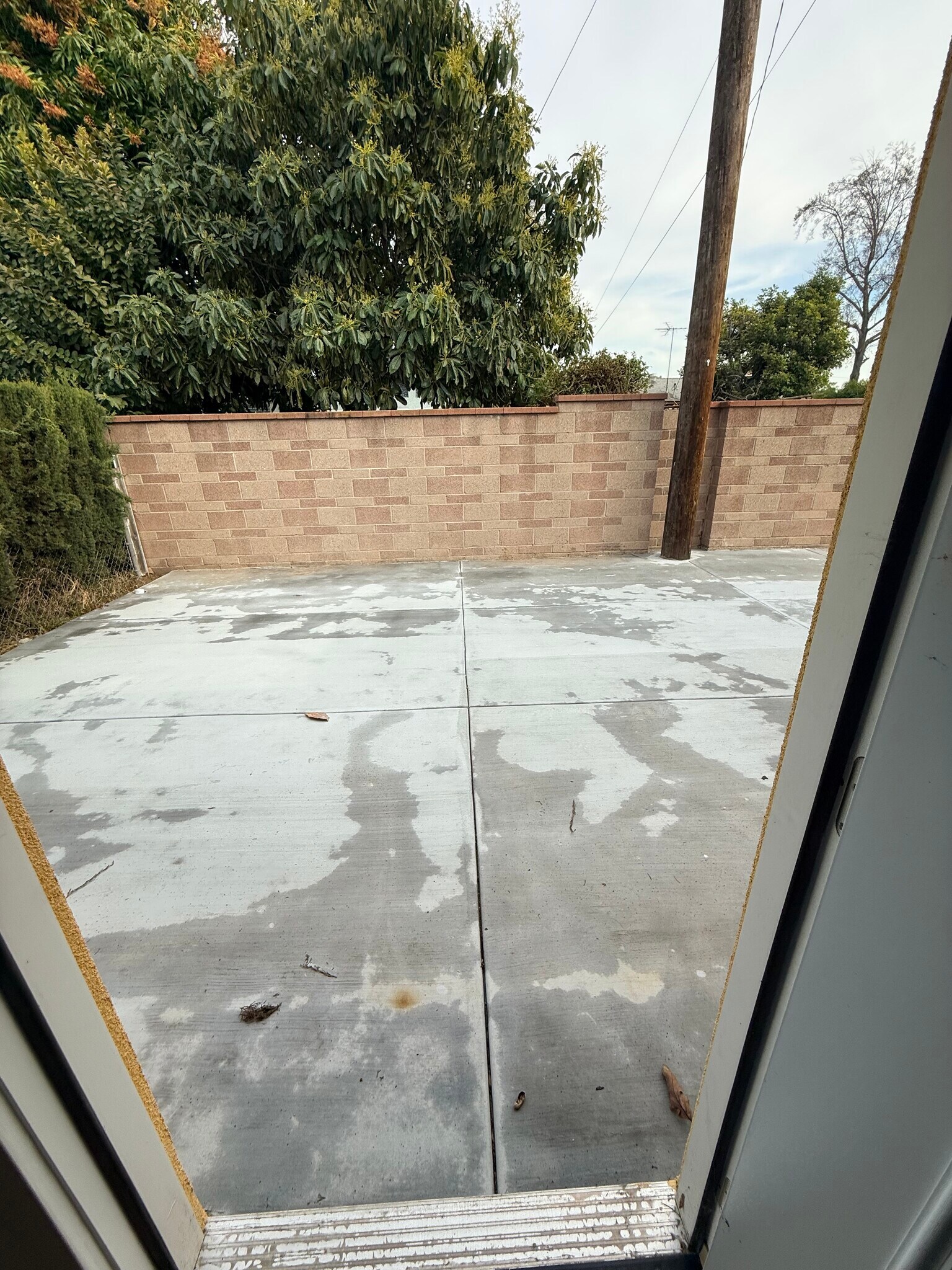 Building Photo - 9136 Clancey Ave