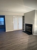 Building Photo - 9816 Lake Pointe Ct