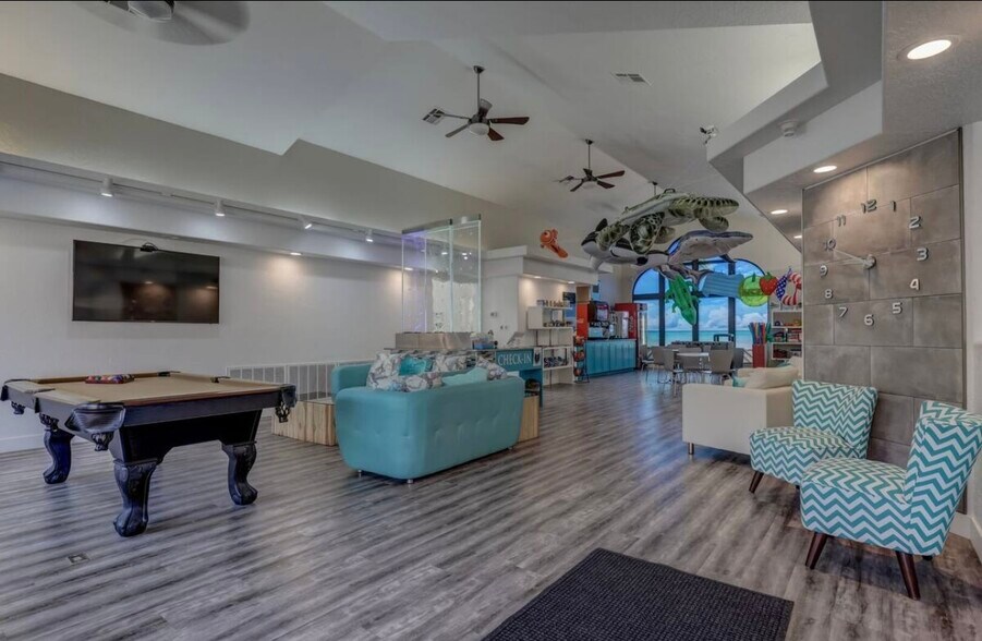 Building Photo - 1845 W Canyon View Dr