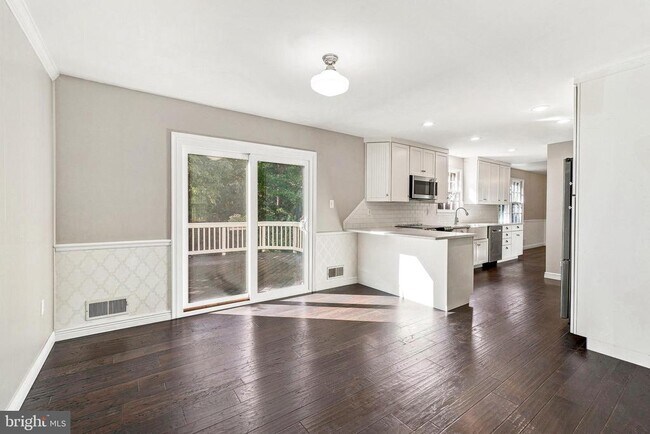 Building Photo - 9209 Antelope Pl