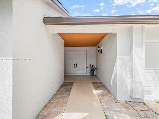 Building Photo - 15531 SW 54th Terrace