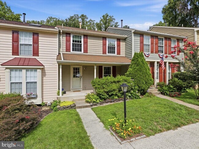 Building Photo - 1563 Autumn Ridge Cir