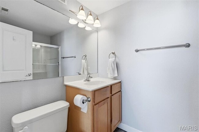 Building Photo - Partially Furnished West End Condo for Rent!