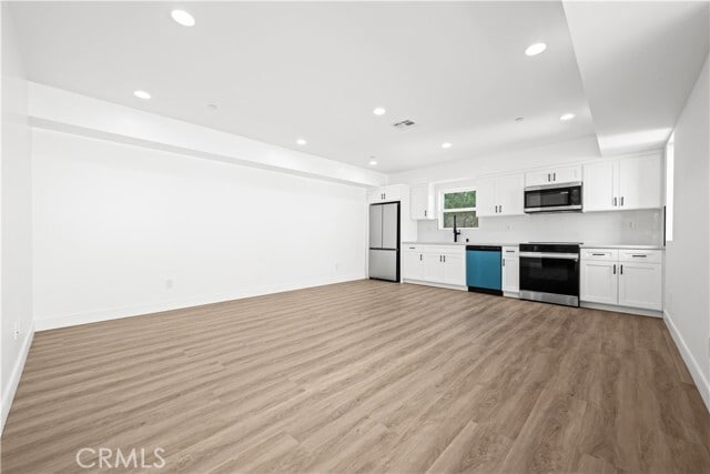 Building Photo - 6704 Kester Ave