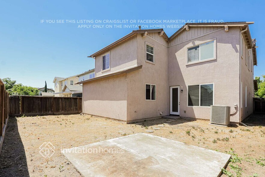 Building Photo - 2748 Cobbler St