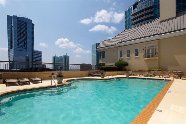 Building Photo - 3334 Peachtree Rd NE