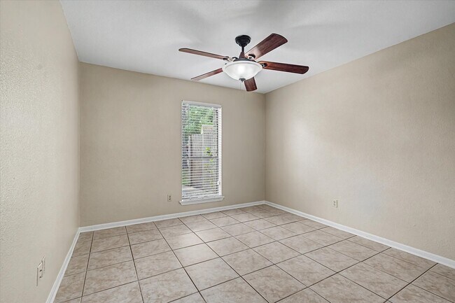 Building Photo - 7315 Foxside Ln