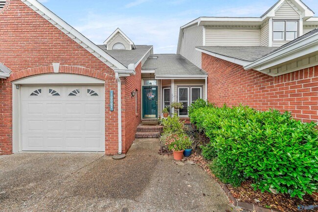 Building Photo - 10007 Meredith Ln SE