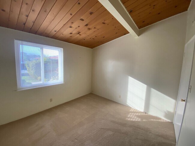 Building Photo - 1116 Isabelle Ct