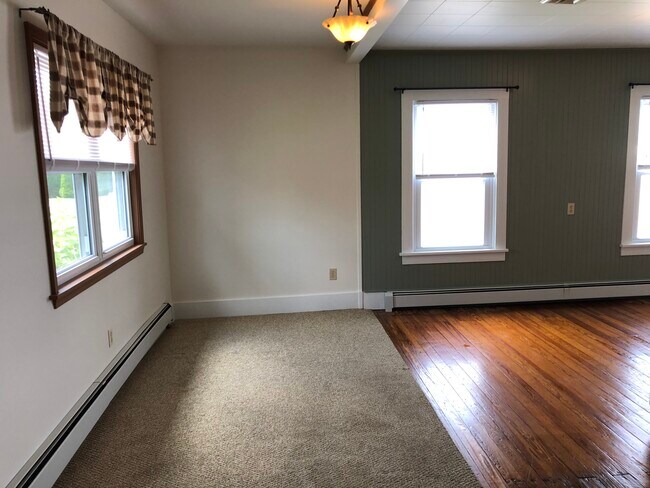 Building Photo - 223 Spring Garden St