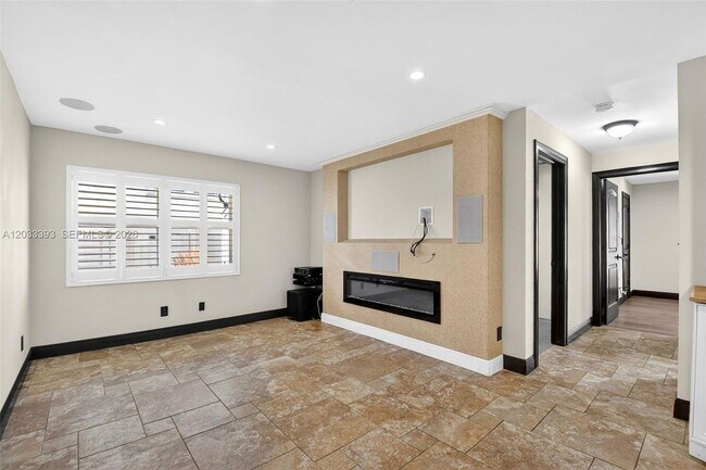 Building Photo - 13808 Geranium Pl