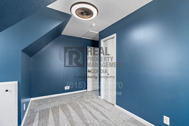 Building Photo - 1024 Atwood Ct