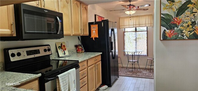 Building Photo - 15140 Riverbend Blvd